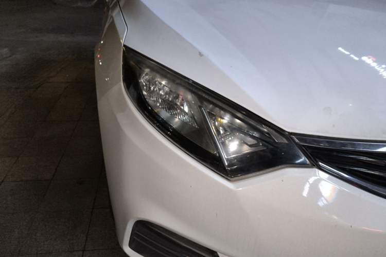 Used CHANGAN Eado 2015 1.6L Automatic Junku Model China V Standard Right Front Headlight
