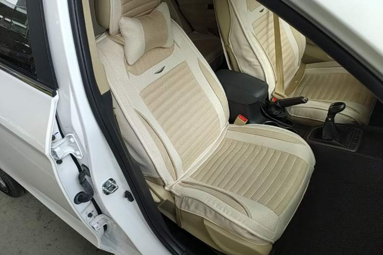 Used CHANGAN Eado 2015 1.6L Manual Luxury Model China V Standard Right Front Seat