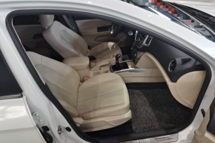 Used CHANGAN Eado 2015 1.6L Manual Luxury Model China V Standard Right Front Seat