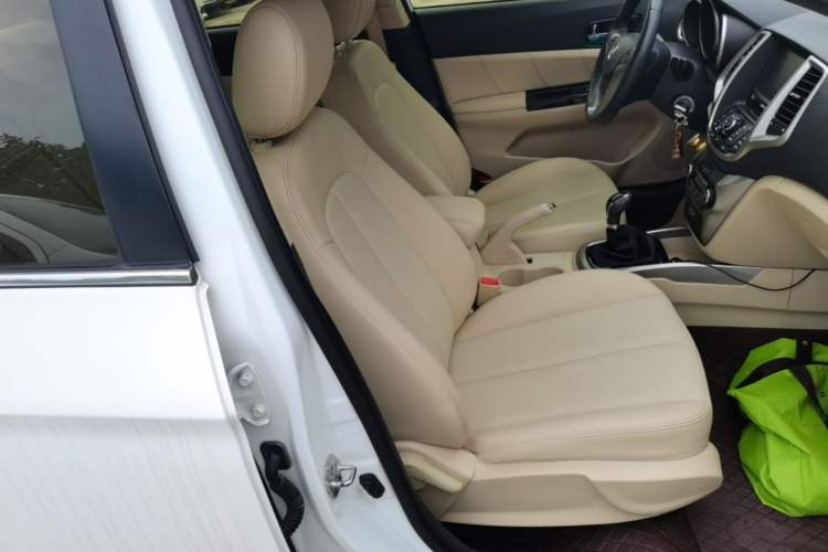 Used CHANGAN Eado 2015 1.6L Manual Luxury Model China V Standard Right Front Seat