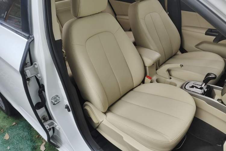Used CHANGAN Eado 2015 1.6L Automatic Luxury Model Right Front Seat