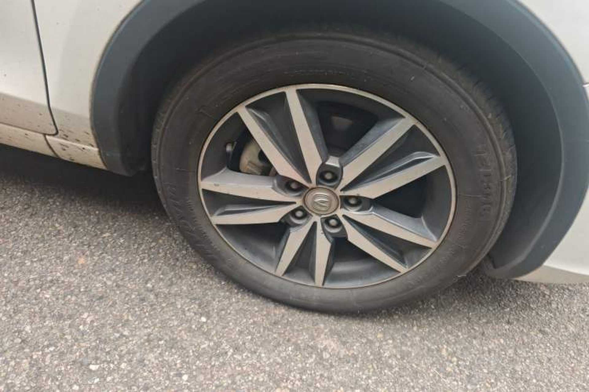 Used CHANGAN Eado 2015 1.6L Manual Junku Model China V Standard Right Front Wheel Hub