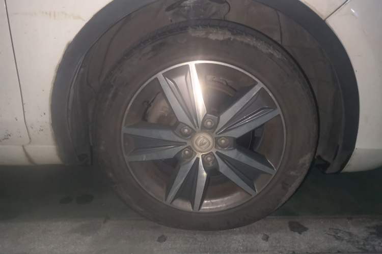 Used CHANGAN Eado 2015 1.6L Automatic Junku Model China IV Standard Right Front Wheel Hub