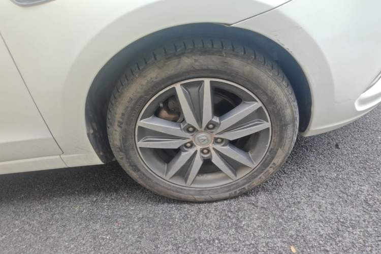 Used CHANGAN Eado 2015 1.6L Manual Luxury Model China IV Standard Right Front Wheel Hub
