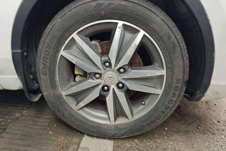 Used CHANGAN Eado 2015 1.6L Automatic Junku Model China V Standard Right Front Wheel Hub
