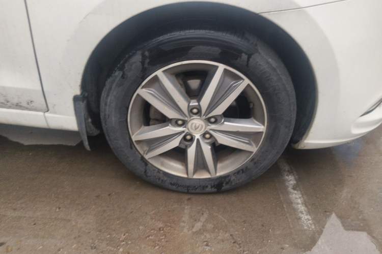 Used CHANGAN Eado 2015 1.6L Manual Luxury Model China V Standard Right Front Wheel Hub