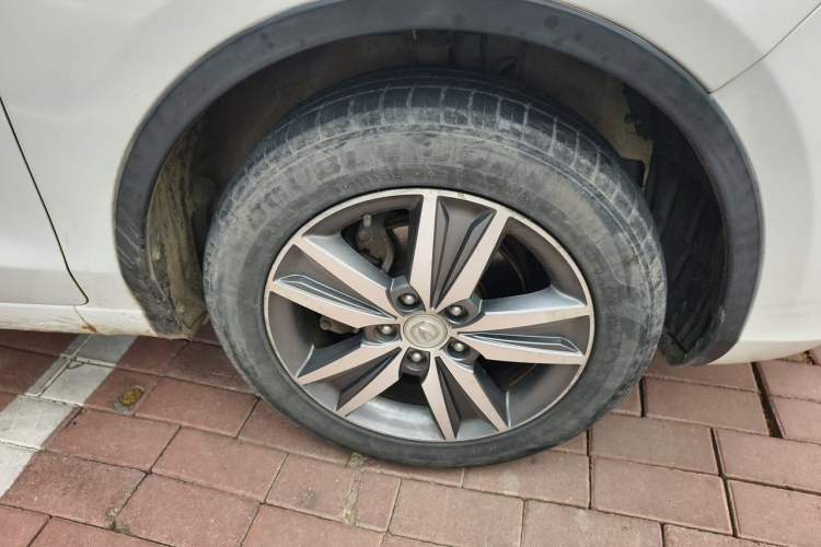 Used CHANGAN Eado 2015 1.6L Automatic Junku Model China V Standard Right Front Wheel Hub