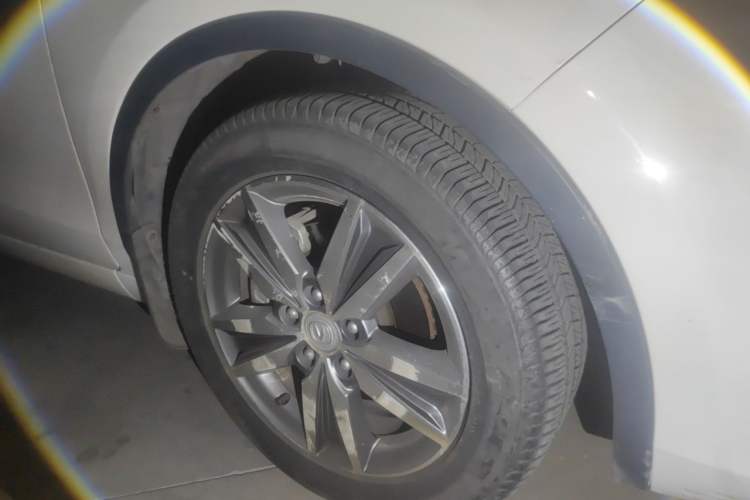 Used CHANGAN Eado 2015 1.6L Automatic Junku Model China V Standard Right Front Wheel Hub