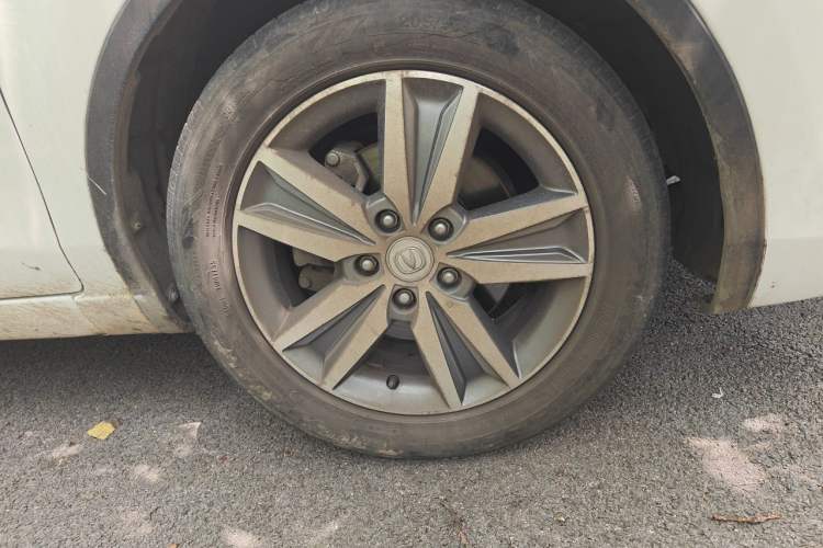 Used CHANGAN Eado 2015 1.6L Manual Junku Model China IV Standard Right Front Wheel Hub