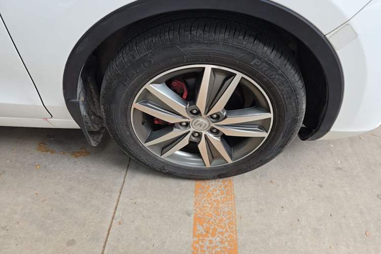 Used CHANGAN Eado 2015 1.6L Automatic Junku Model China V Standard Right Front Wheel Hub