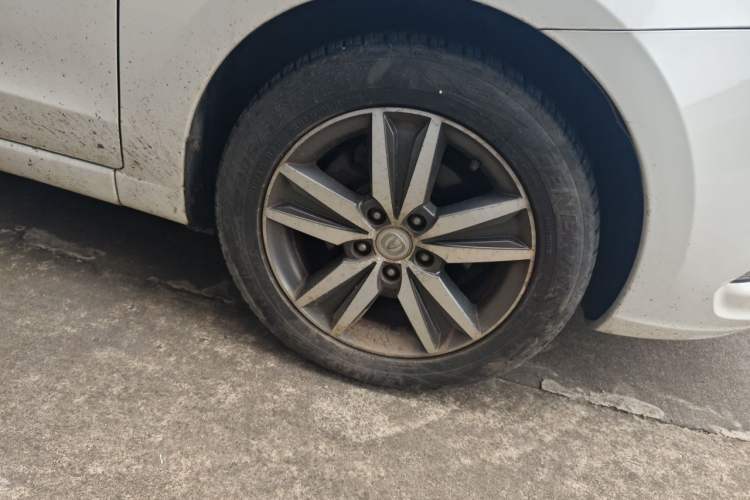 Used CHANGAN Eado 2015 1.6L Manual Luxury Model China V Standard Right Front Wheel Hub