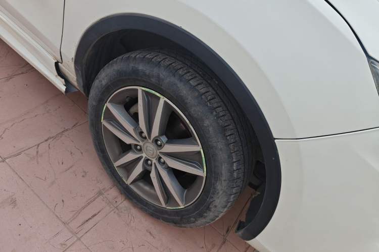 Used CHANGAN Eado 2015 1.6L Manual ZhiKu Model China V Standard Right Front Wheel Hub
