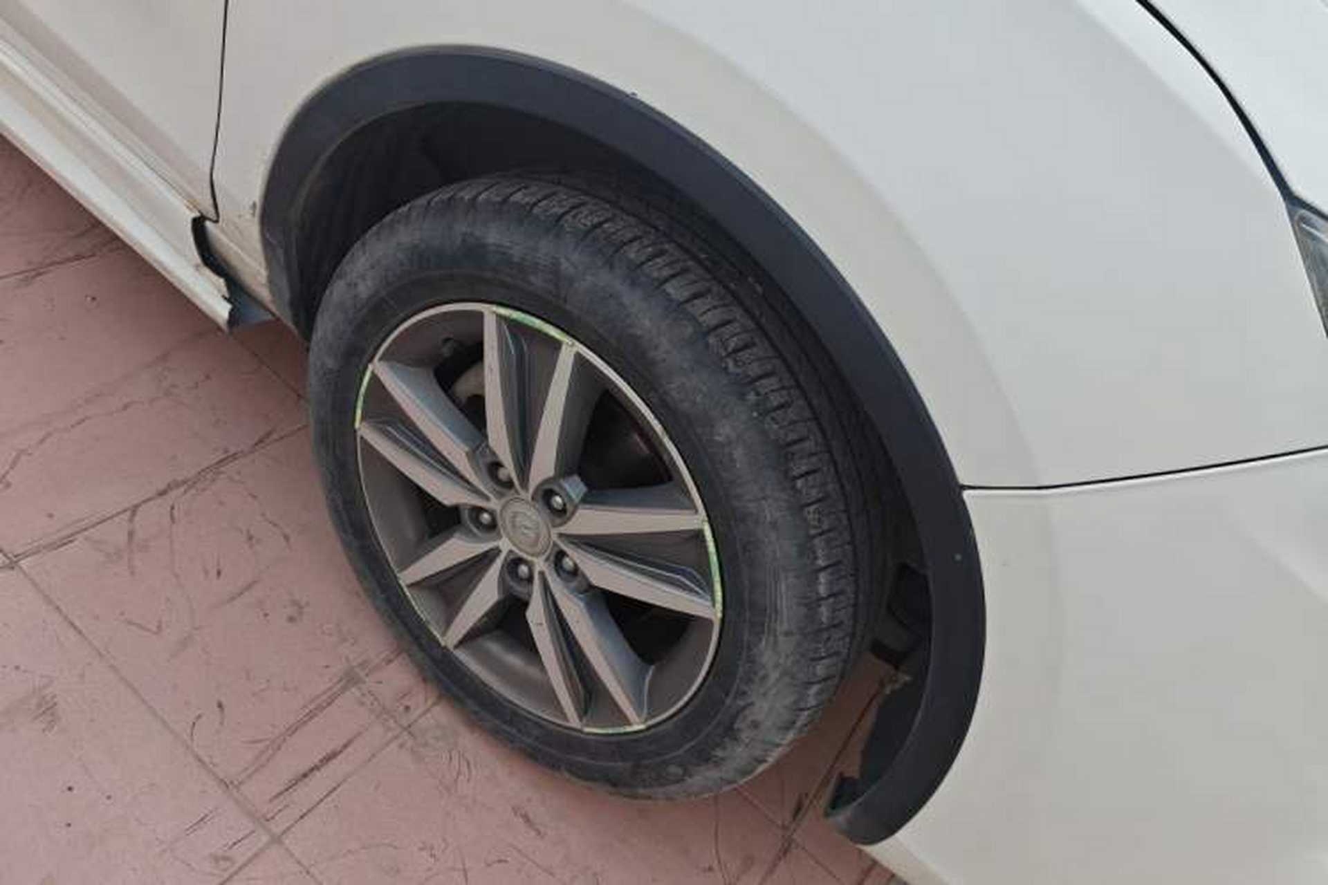 Used CHANGAN Eado 2015 1.6L Manual ZhiKu Model China V Standard Right Front Wheel Hub