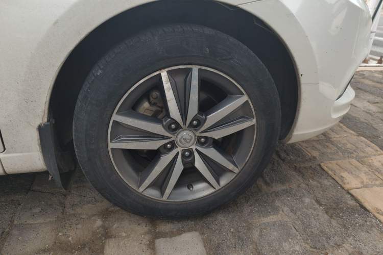 Used CHANGAN Eado 2015 1.6L Manual Luxury Model China V Standard Right Front Wheel Hub