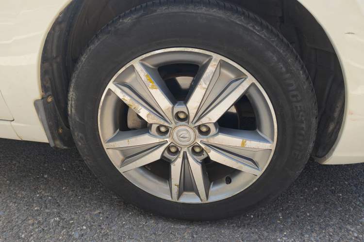 Used CHANGAN Eado 2015 1.6L Manual Luxury Model China V Standard Right Front Wheel Hub