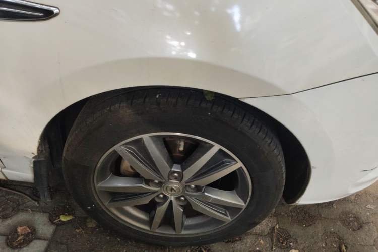 Used CHANGAN Eado 2015 1.6L Manual Luxury Model China IV Standard Right Front Wheel Hub