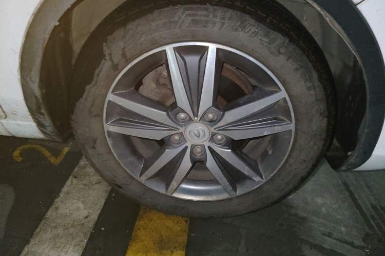 Used CHANGAN Eado 2015 1.6L Manual Junku Model China IV Standard Right Front Wheel Hub