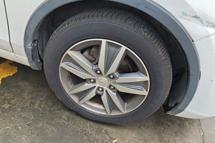 Used CHANGAN Eado 2015 1.6L Manual ZhiKu Model China V Standard Right Front Wheel Hub
