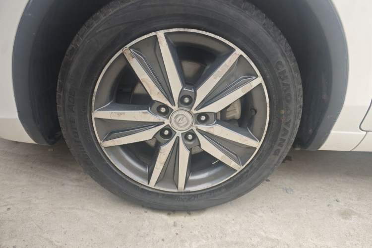 Used CHANGAN Eado 2015 1.6L Manual Junku Model China V Standard Right Front Wheel Hub
