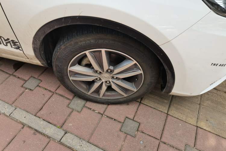 Used CHANGAN Eado  Right Front Wheel Hub