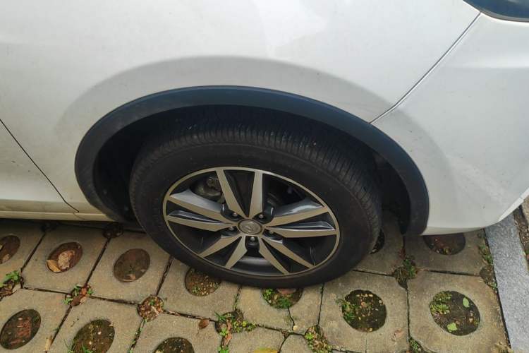 Used CHANGAN Eado 2015 1.6L Manual Junku Model China IV Standard Right Front Wheel Hub