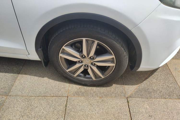 Used CHANGAN Eado 2015 1.6L Manual Junku Model China V Standard Right Front Wheel Hub