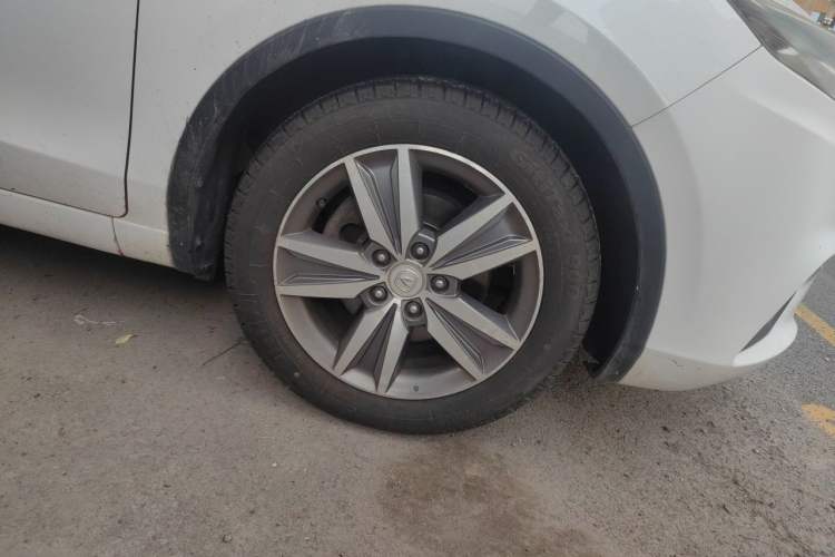 Used CHANGAN Eado 2015 1.6L Manual Junku Model China IV Standard Right Front Wheel Hub