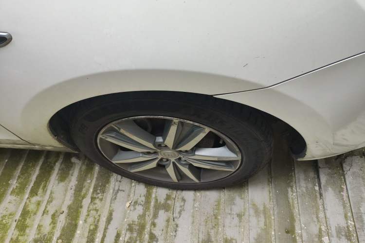 Used CHANGAN Eado 2015 1.6L Manual Luxury Model China V Standard Right Front Wheel Hub