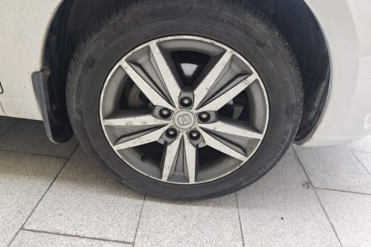 Used CHANGAN Eado 2015 1.6L Manual Luxury Model China V Standard Right Front Wheel Hub