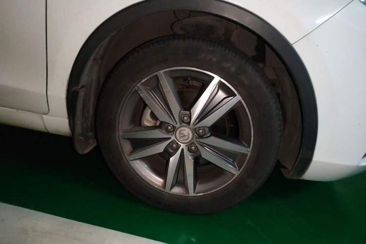 Used CHANGAN Eado 2015 1.6L Automatic Junku Model China IV Standard Right Front Wheel Hub
