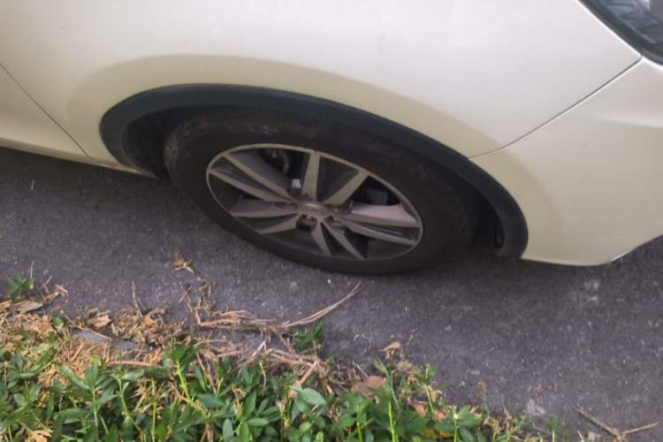 Used CHANGAN Eado 2015 1.6L Automatic Junku Model China IV Standard Right Front Wheel Hub