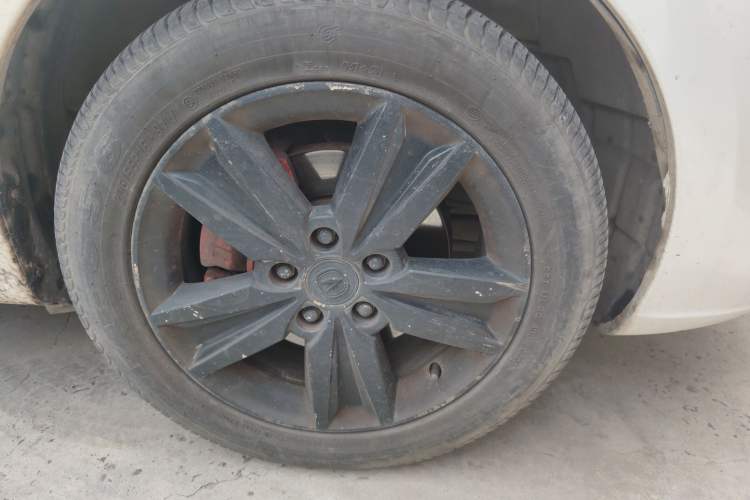 Used CHANGAN Eado 2015 1.6L Manual Luxury Model China V Standard Right Front Wheel Hub