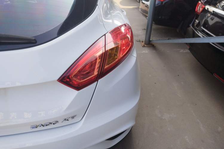 Used CHANGAN Eado 2015 1.6L Manual Junku Model China V Standard Right Rear Taillight