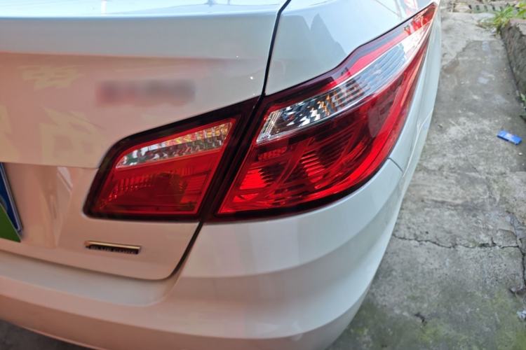 Used CHANGAN Eado 2015 1.6L Automatic Luxury Model Right Rear Taillight