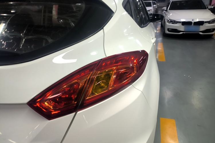 Used CHANGAN Eado 2015 1.6L Manual Junku Model China V Standard Right Rear Taillight