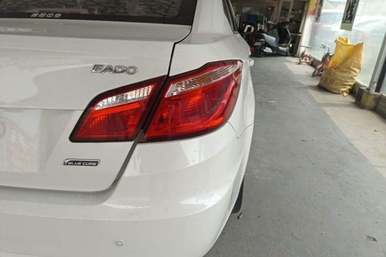 Used CHANGAN Eado 2015 1.6L Manual Luxury Model China V Standard Right Rear Taillight