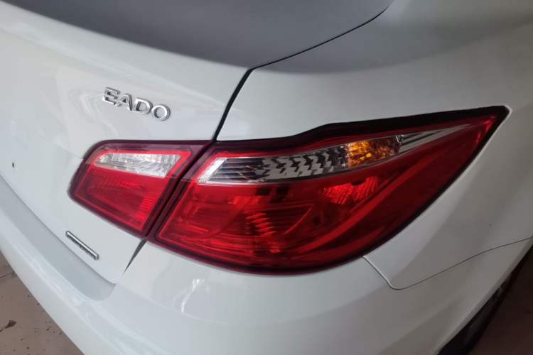 Used CHANGAN Eado 2015 1.6L Automatic Luxury Model Right Rear Taillight