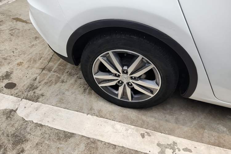 Used CHANGAN Eado 2015 1.6L Automatic ZhiKu Model China IV Standard Right Rear Wheel Hub
