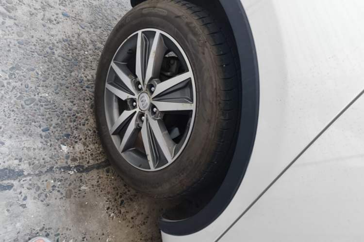 Used CHANGAN Eado 2015 1.6L Automatic Junku Model China IV Standard Right Rear Wheel Hub