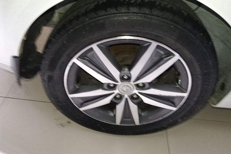 Used CHANGAN Eado 2015 1.6L Manual Luxury Model China V Standard Right Rear Wheel Hub
