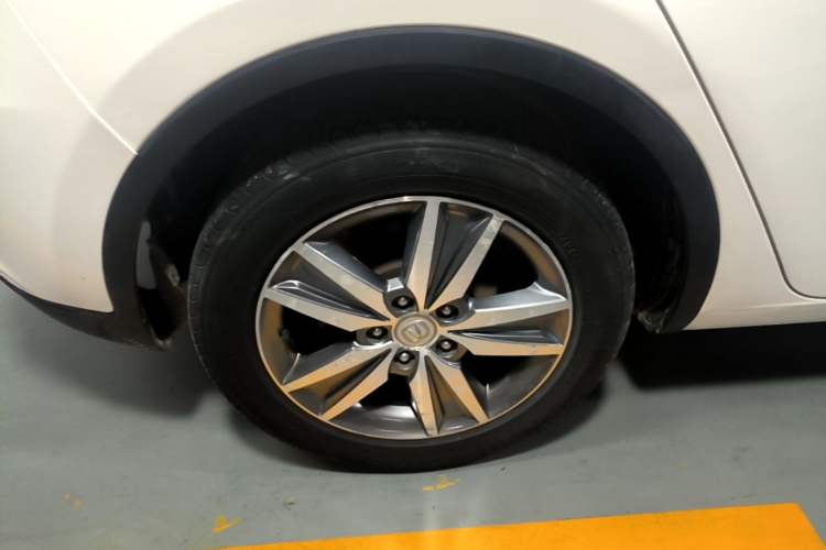 Used CHANGAN Eado 2015 1.6L Manual Junku Model China V Standard Right Rear Wheel Hub