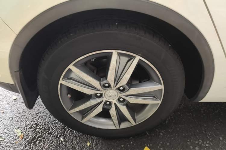 Used CHANGAN Eado 2015 1.6L Manual Junku Model China V Standard Right Rear Wheel Hub