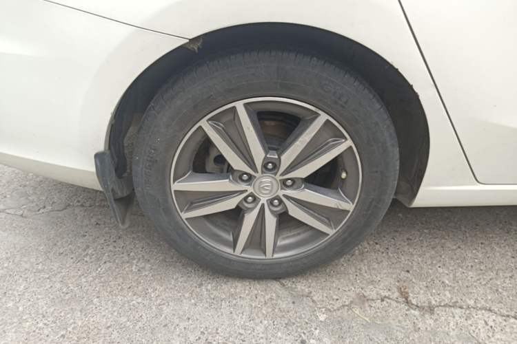 Used CHANGAN Eado 2015 1.6L Manual Luxury Model China V Standard Right Rear Wheel Hub