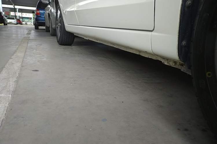 Used CHANGAN Eado 2015 1.6L Manual Luxury Model China V Standard Right Side Sill