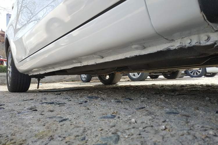 Used CHANGAN Eado 2015 1.6L Manual Junku Model China V Standard Right Side Sill