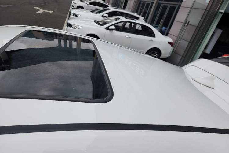 Used CHANGAN Eado 2015 1.6L Automatic Junku Model China IV Standard Roof
