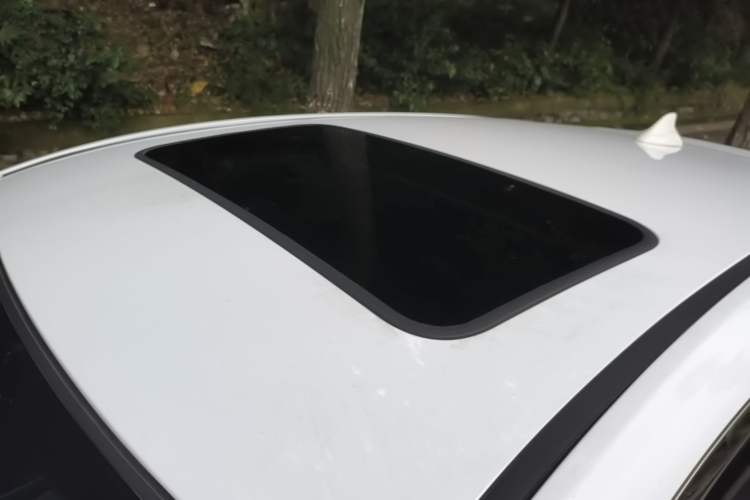 Used CHANGAN Eado 2015 1.6L Manual Junku Model China V Standard Roof