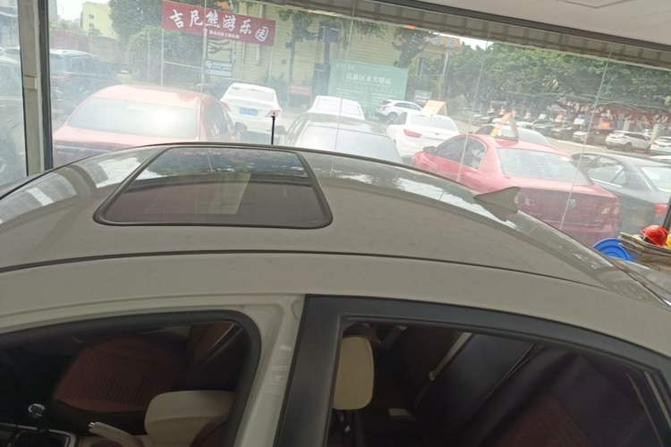 Used CHANGAN Eado 2015 1.6L Manual Luxury Model China V Standard Roof