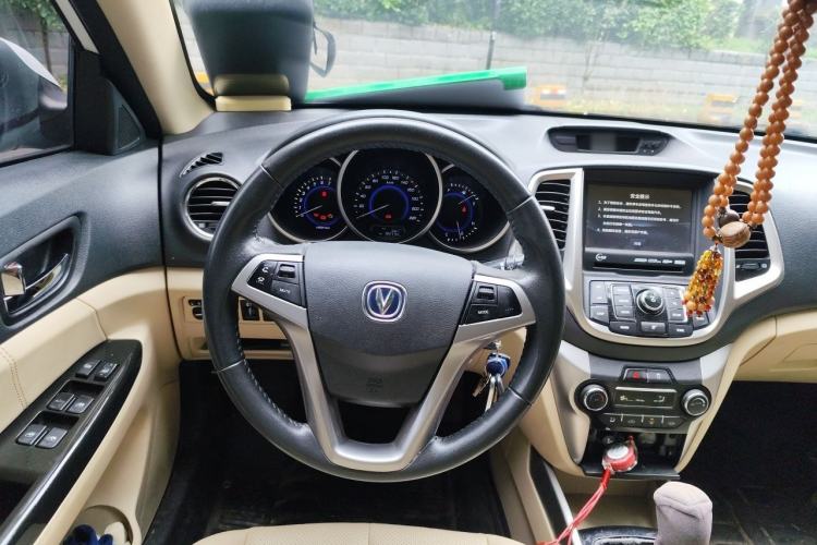 Used CHANGAN Eado 2015 1.6L Manual Luxury Model China V Standard Steering Wheel