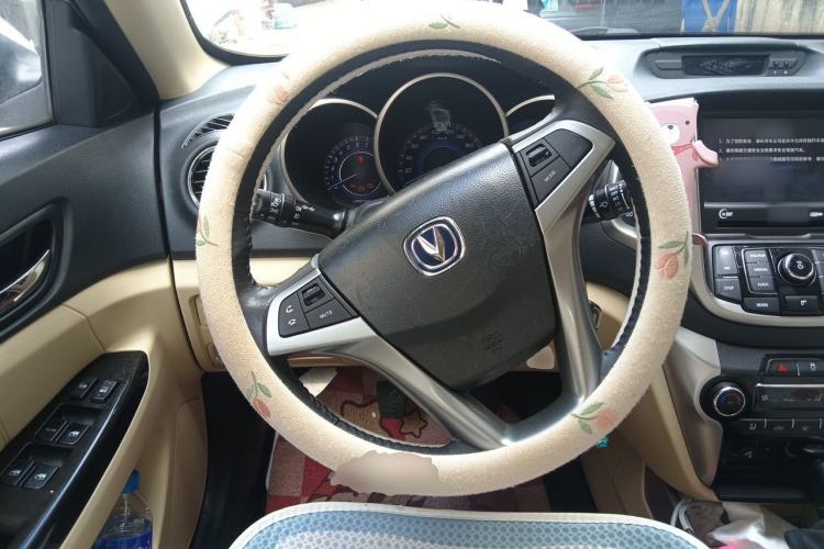 Used CHANGAN Eado 2015 1.6L Manual Luxury Model China IV Standard Steering Wheel